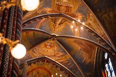 Beleuchtung in der Basilika St. Marien